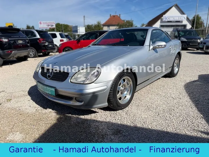 Mercedes-Benz SLK 230