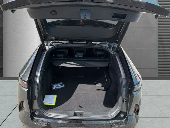 Mazda CX-6e