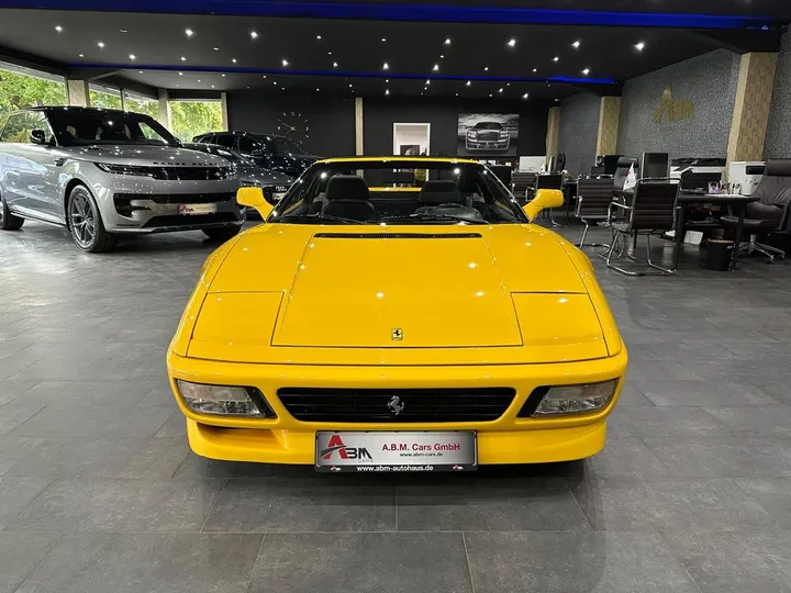 Ferrari 348
