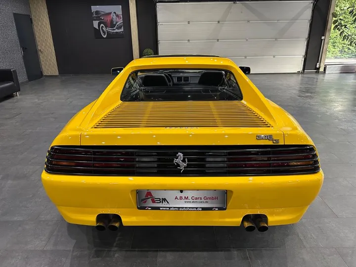 Ferrari 348