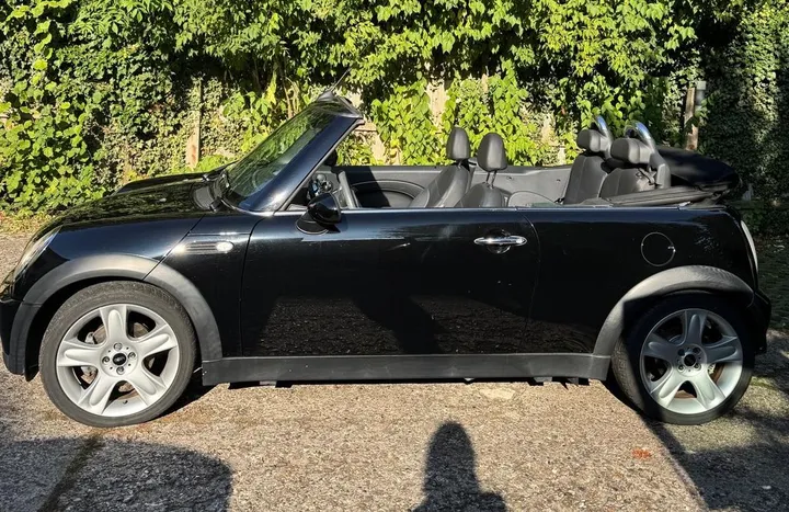MINI Cooper Cabrio