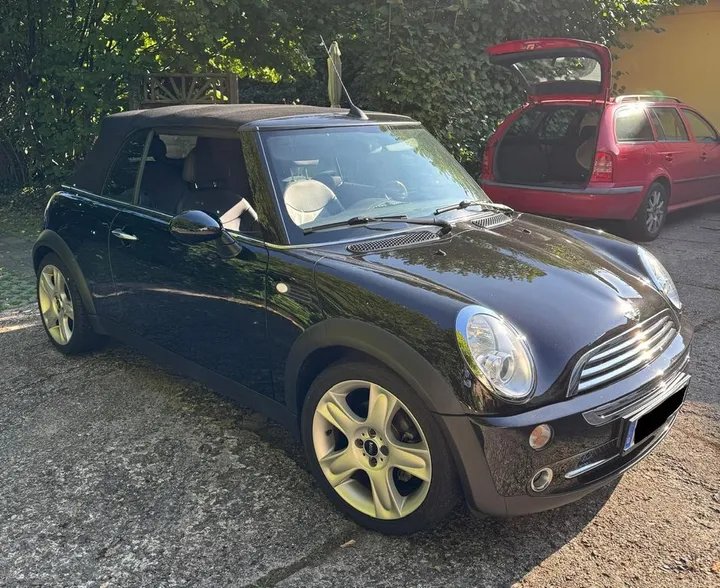 MINI Cooper Cabrio
