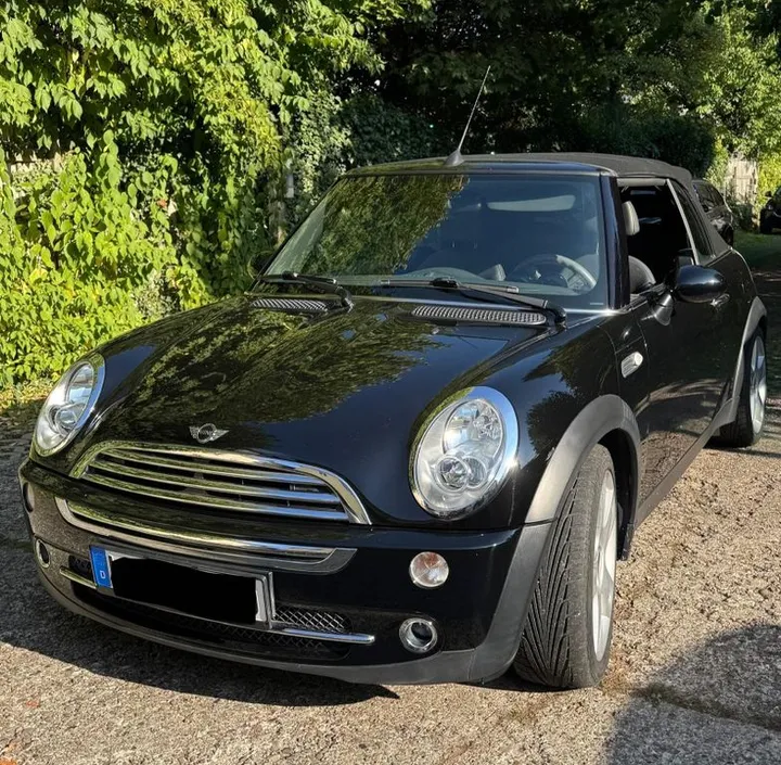 MINI Cooper Cabrio
