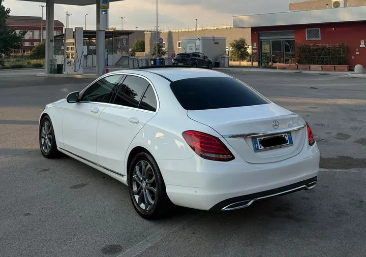 Mercedes-Benz C 200