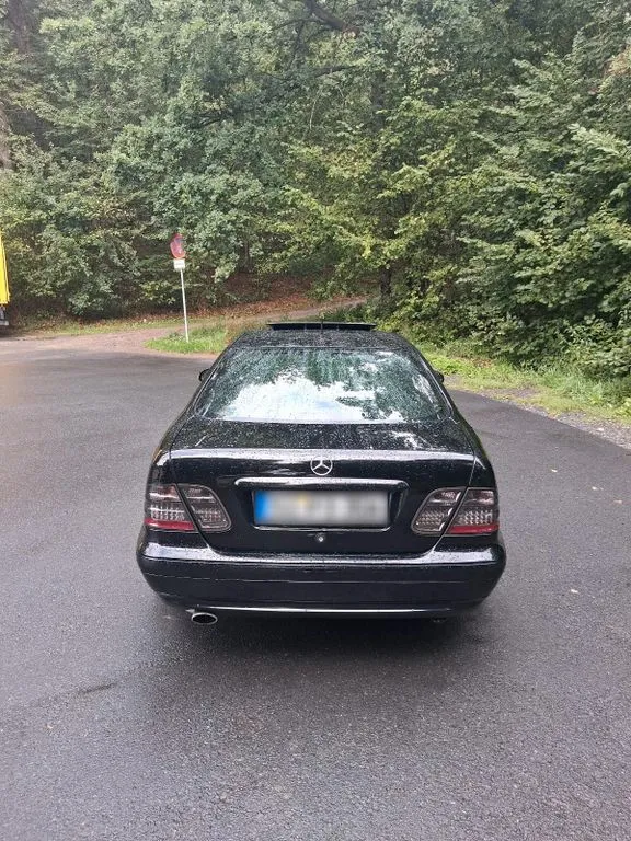 Mercedes-Benz CLK 230