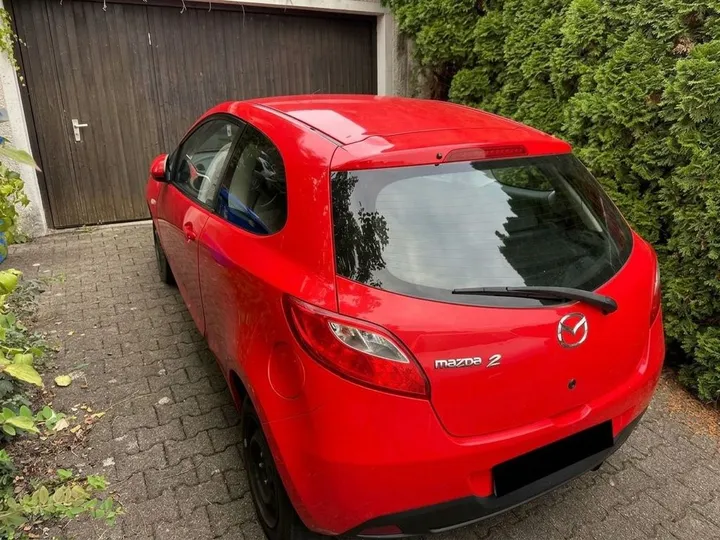 Mazda 2
