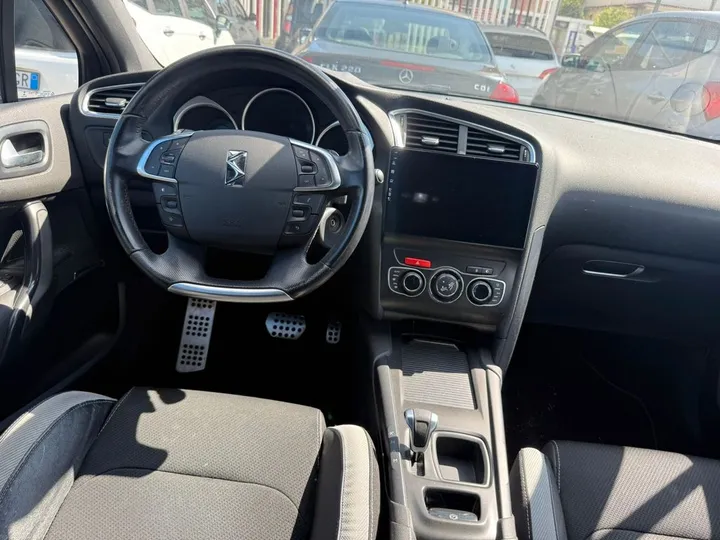 DS Automobiles DS4
