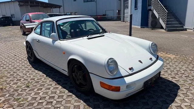 Porsche 930