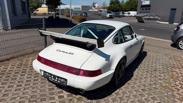 Porsche 930