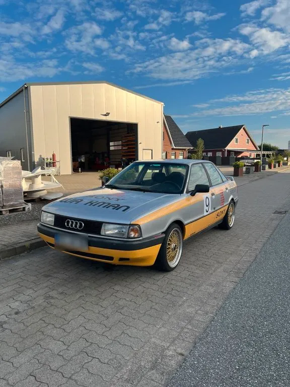 Audi 80