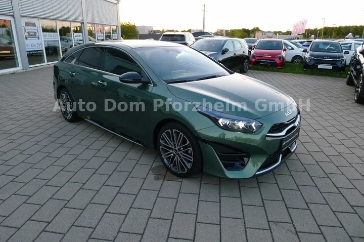 Kia pro cee'd / ProCeed