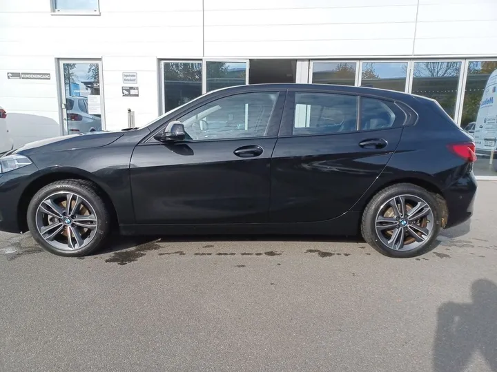 BMW 118