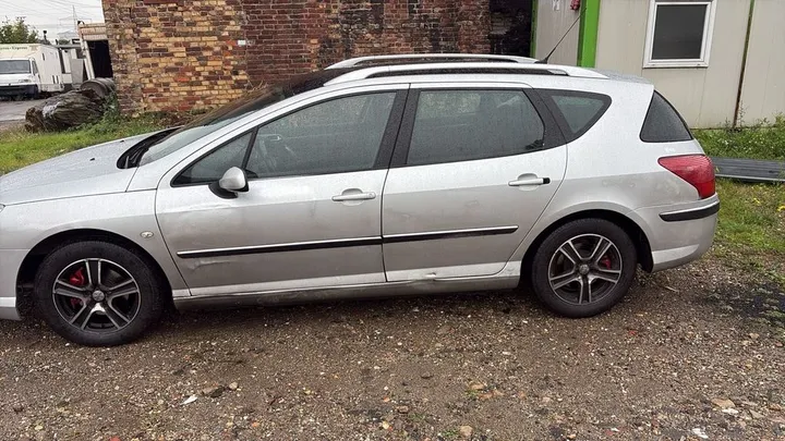 Peugeot 407