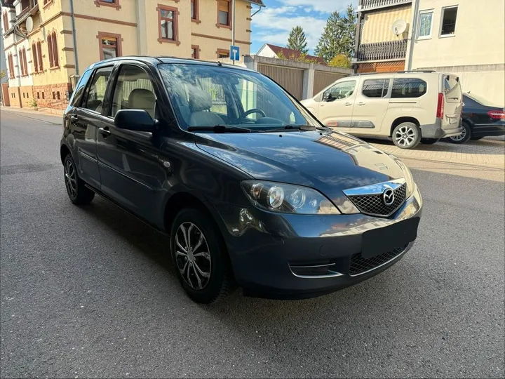 Mazda 2