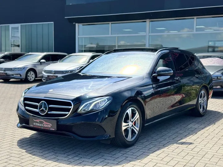 Mercedes-Benz E 220