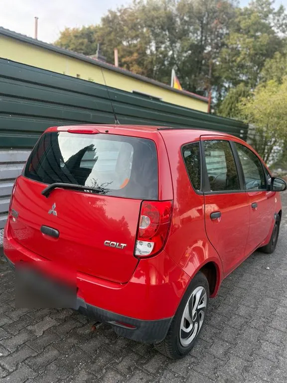 Mitsubishi Colt