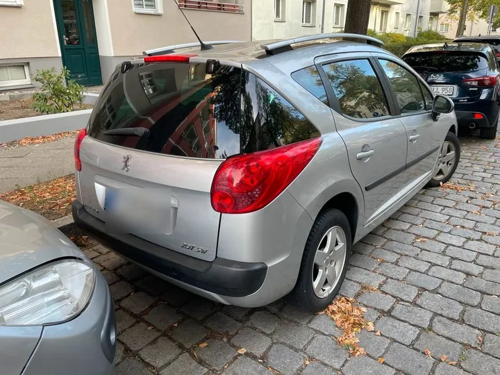 Peugeot 207