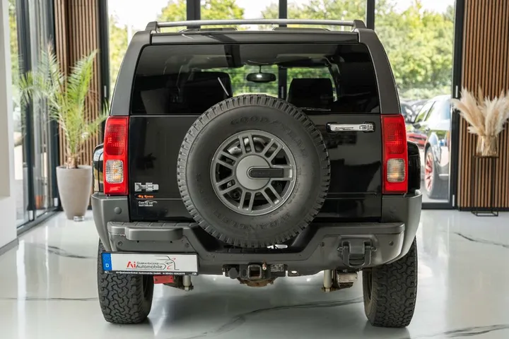 Hummer H3