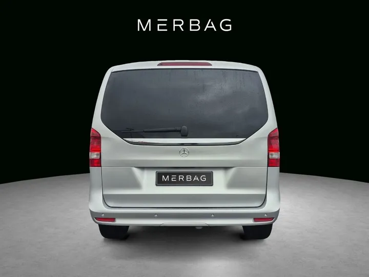 Mercedes-Benz V 250