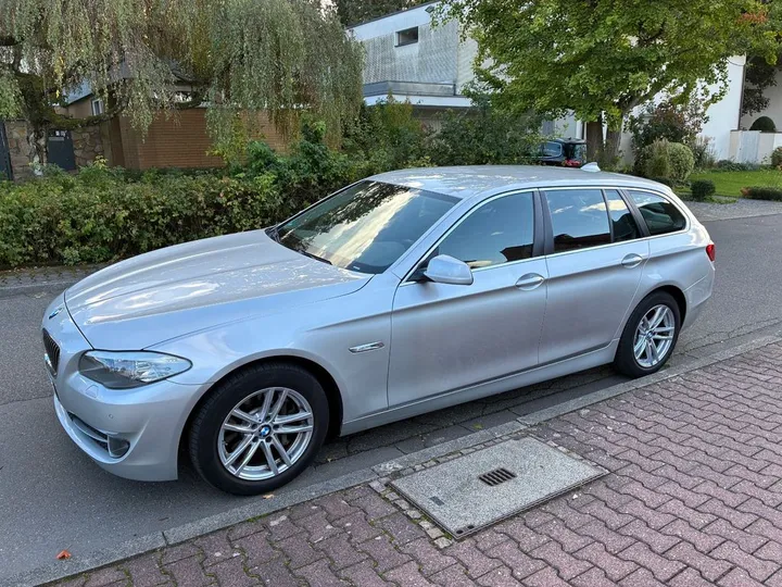 BMW 525