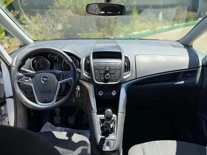 Opel Zafira Tourer