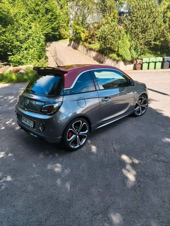 Opel Adam