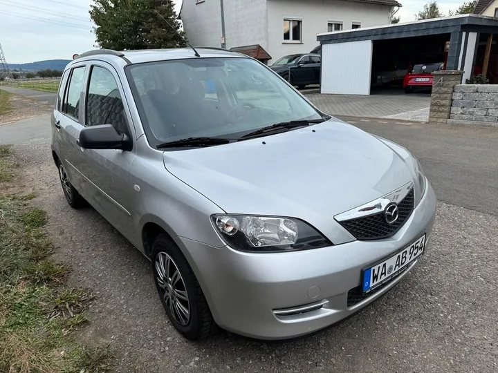 Mazda 2