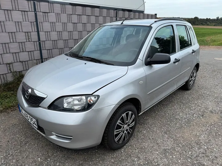 Mazda 2
