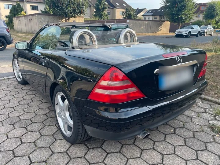 Mercedes-Benz SLK 200