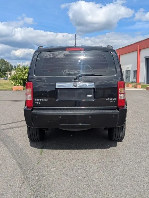 Dodge Nitro
