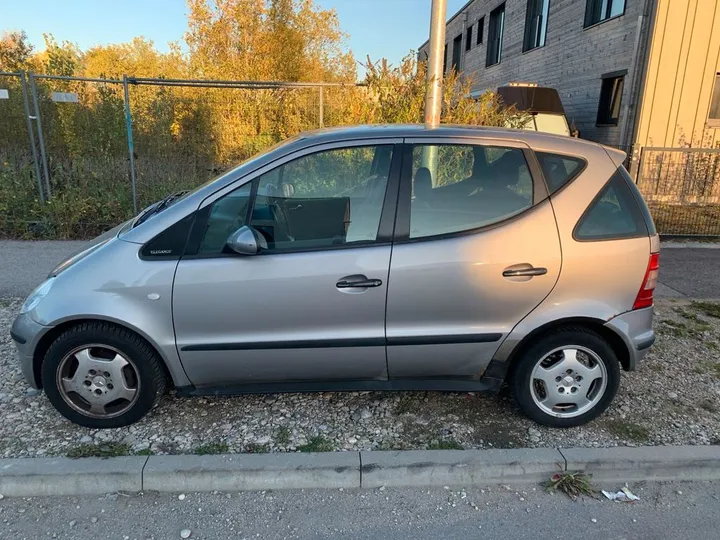 Mercedes-Benz A 160
