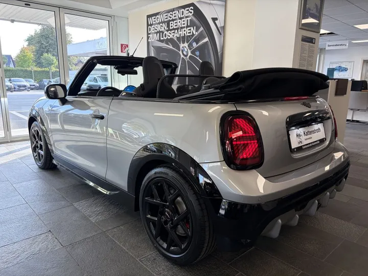 MINI John Cooper Works Cabrio