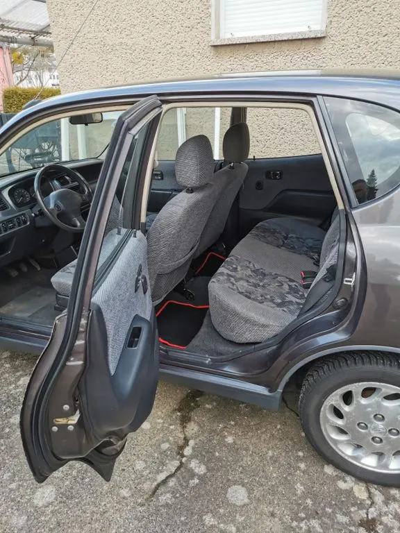 Daihatsu Sirion
