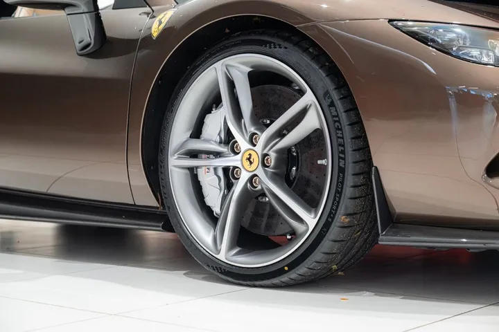 Ferrari 296 GTS