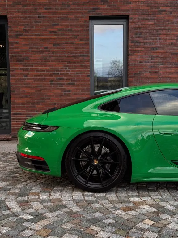 Porsche 992