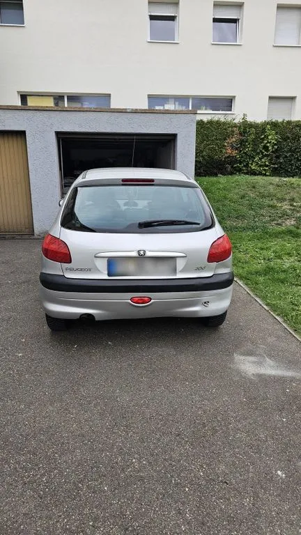 Peugeot 206