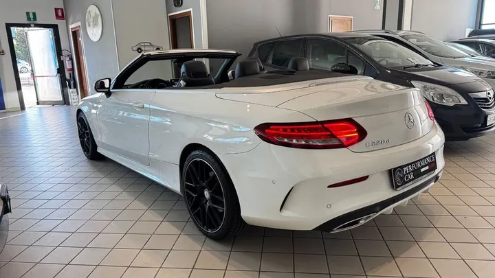 Mercedes-Benz C 220