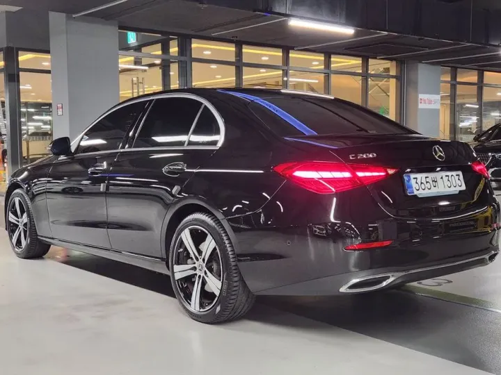 Mercedes-Benz C-Class