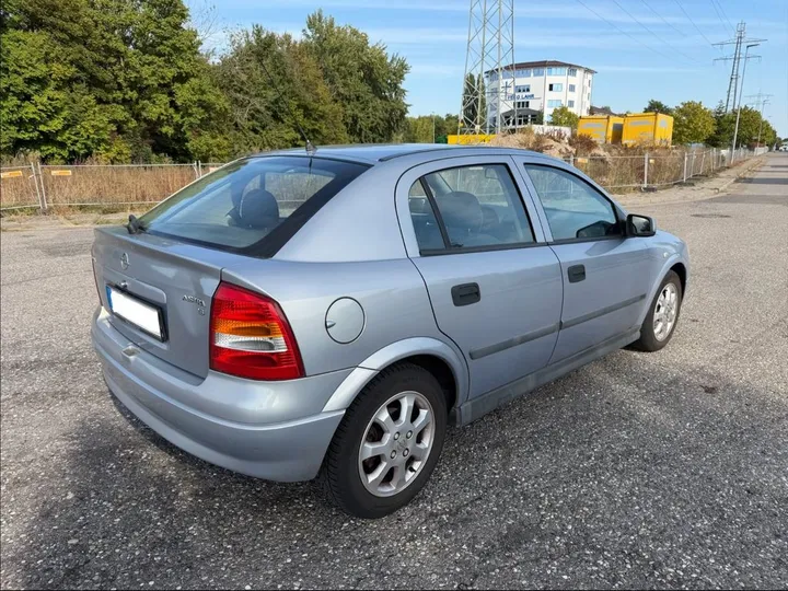 Opel Astra