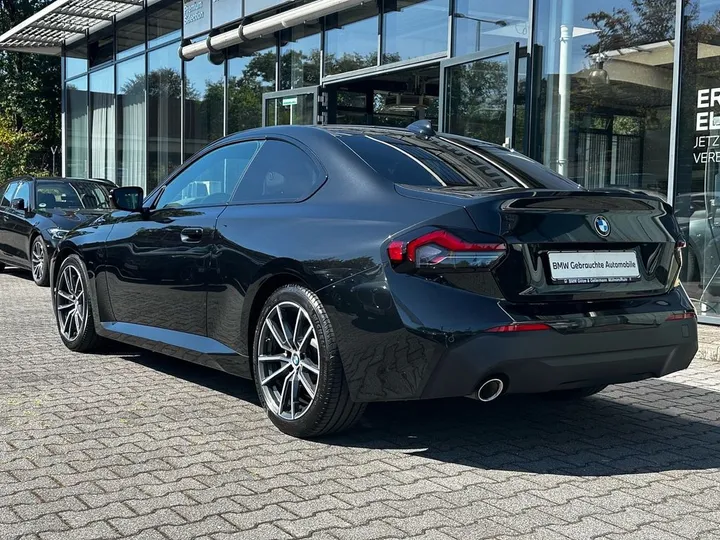 BMW 220