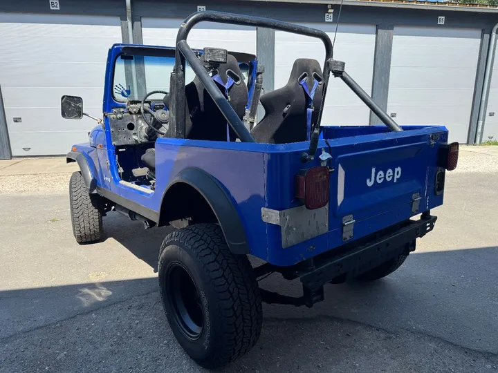 Jeep CJ