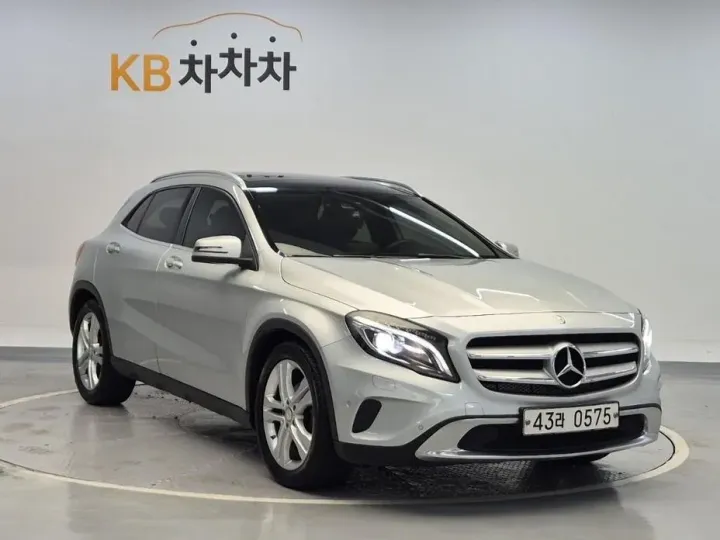 Mercedes-Benz GLA-Class
