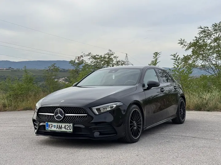 Mercedes-Benz A 220
