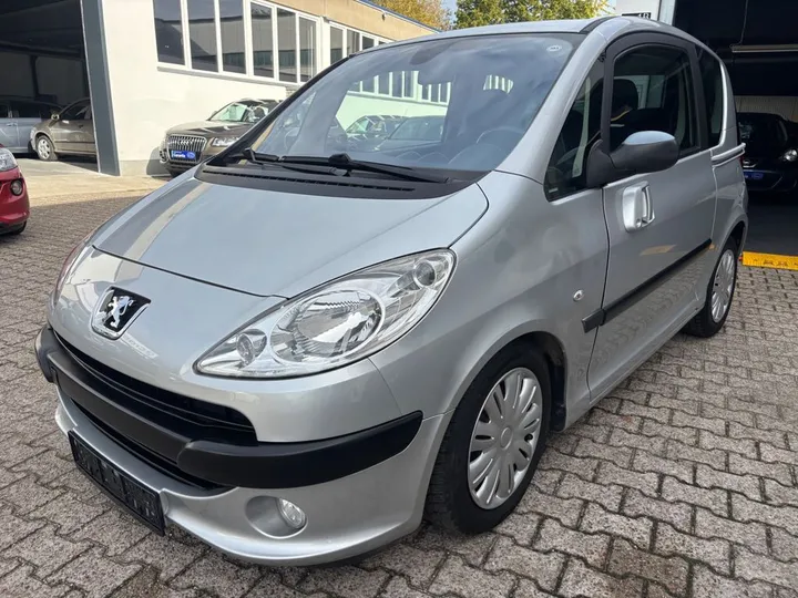 Peugeot 1007