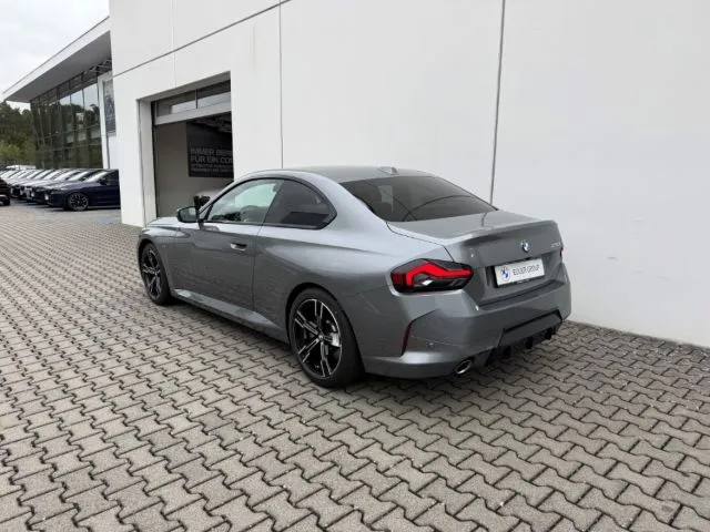 BMW 230