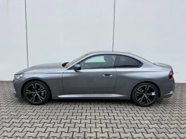 BMW 230