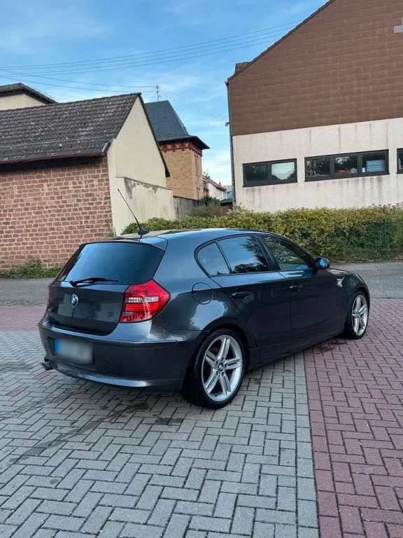 BMW 120
