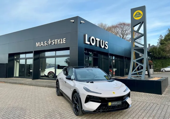 Lotus Eletre