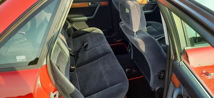 Audi 100
