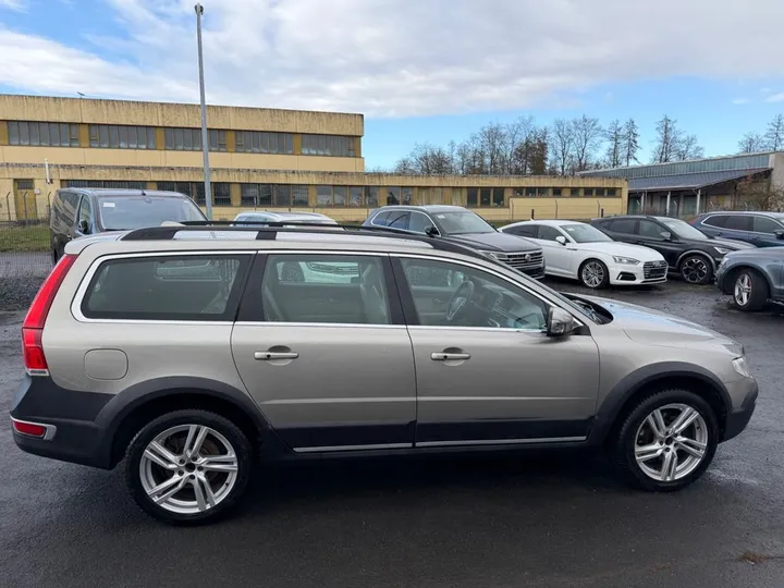 Volvo XC70